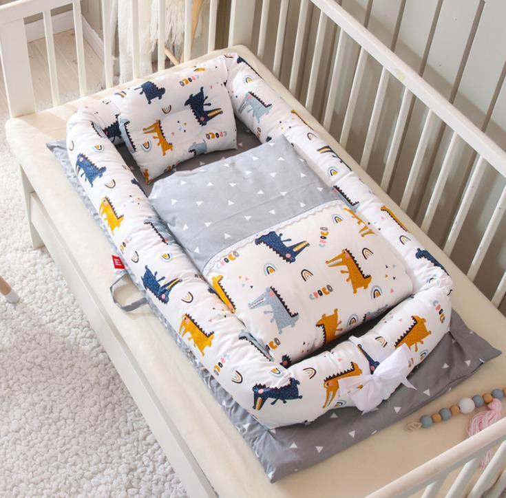 Newborn bed nest – foldable and soft travel mattress for crib or sofa
