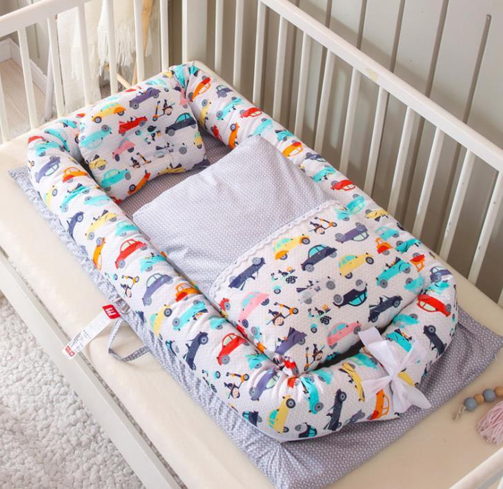 Newborn bed nest – foldable and soft travel mattress for crib or sofa