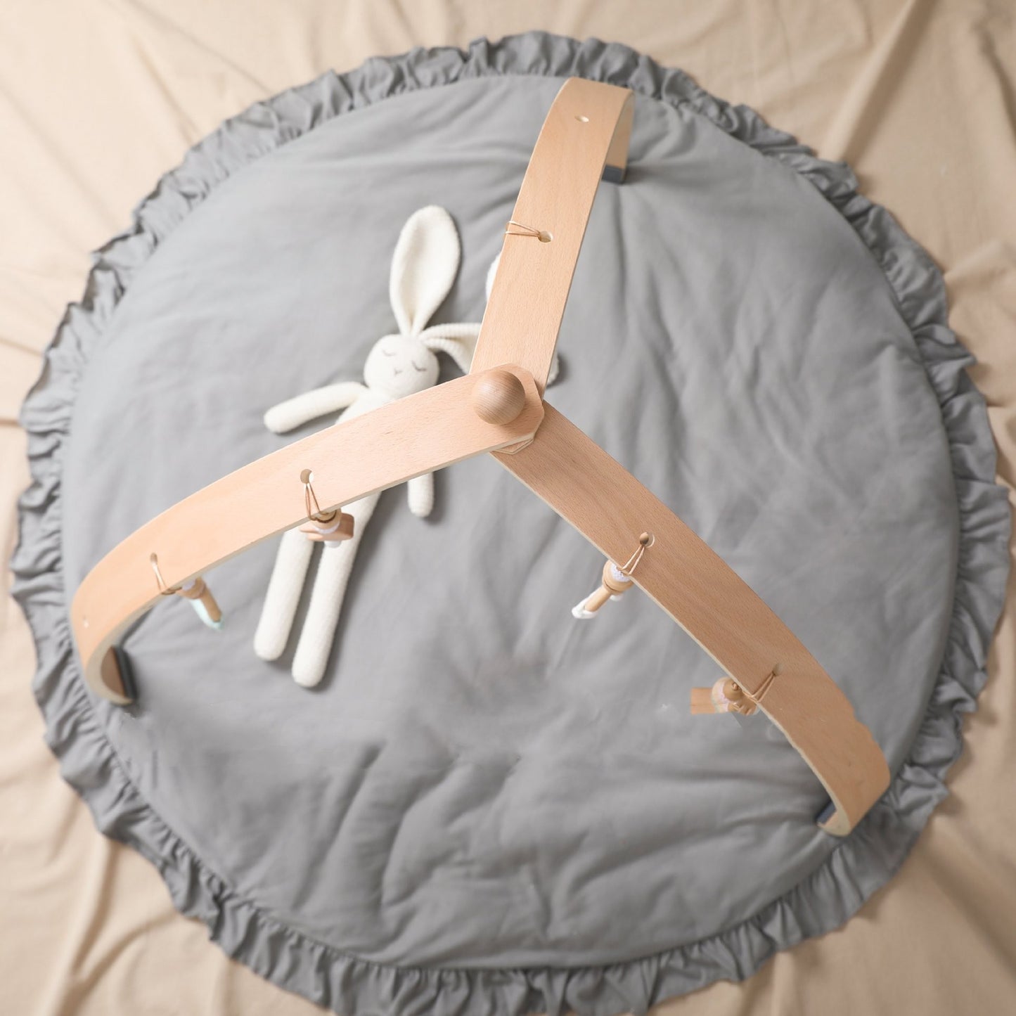 Aire de jeux pour bébés – soutien au développement sensoriel et moteur