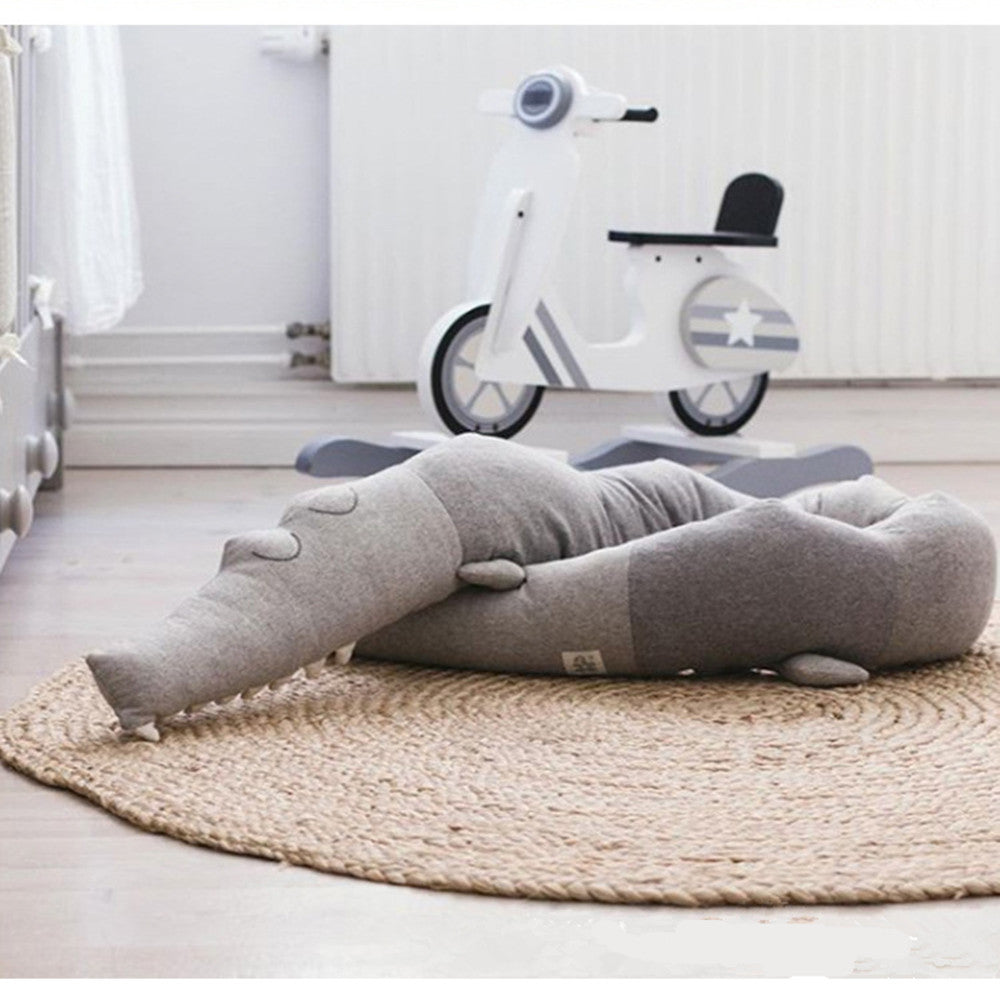 Infant bed bumper pillow – cute and safe crib fence for babies